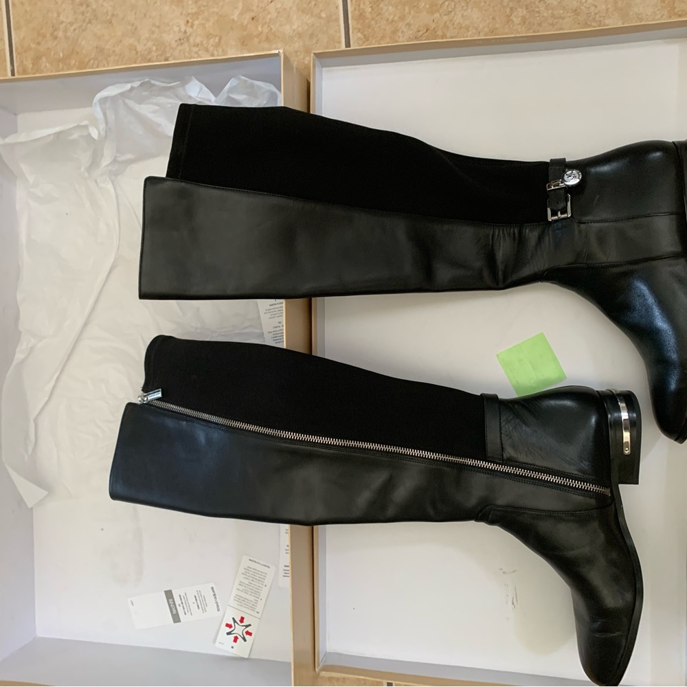 Jones NY women black shoes